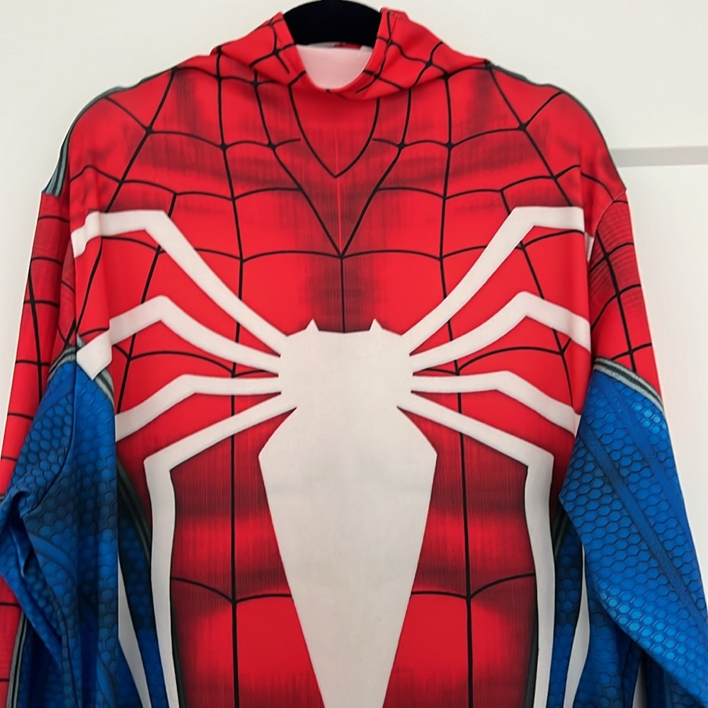 🕷️SPIDERMAN 1 PIECE COSTUME. Length should to toe 55” inseam to toe 29” pit 16”